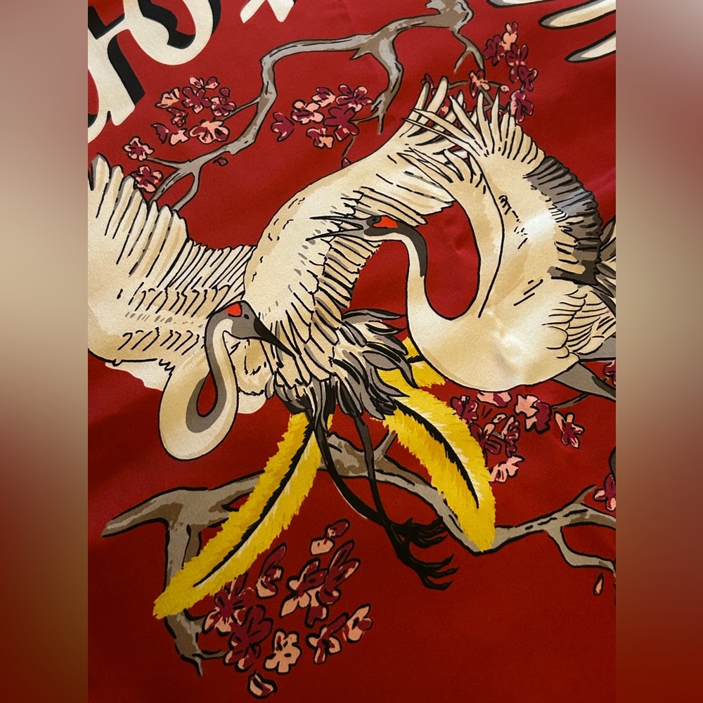 COPY - Authentic Louis Vuitton silk scarf. Absolutely gorgeous. - Picture 2 of 16